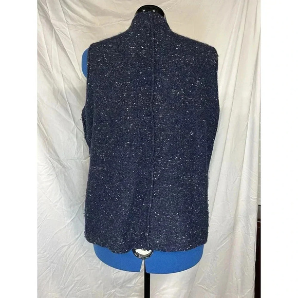 Vintage Woolrich Navy Wool vest Woman’s size Large - Picture 7 of 8